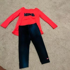 Toddler girl Nike matching set, light wear on sleeves